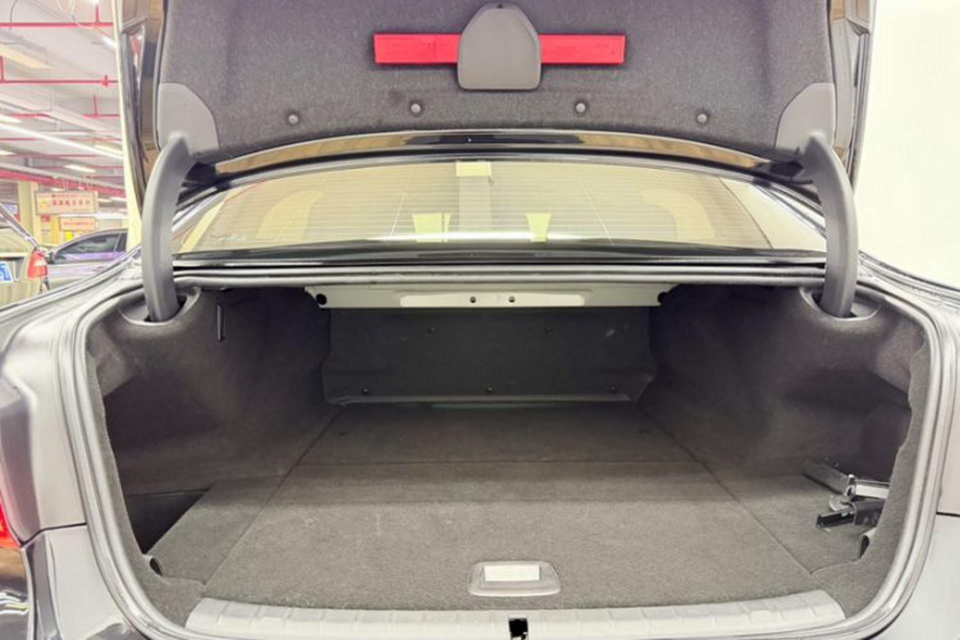 Used BMW 5 Series New Energy 2019 530Le Luxury Package Trunk