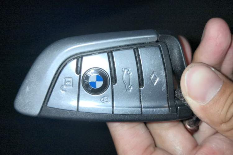 Used BMW 5 Series New Energy 2019 530Le Luxury Package Vehicle Key