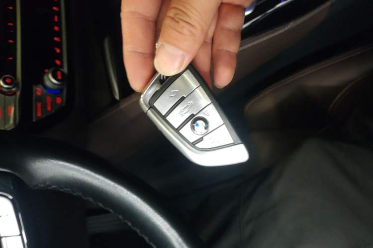 Used BMW 5 Series New Energy 2019 530Le Pioneer Edition Vehicle Key