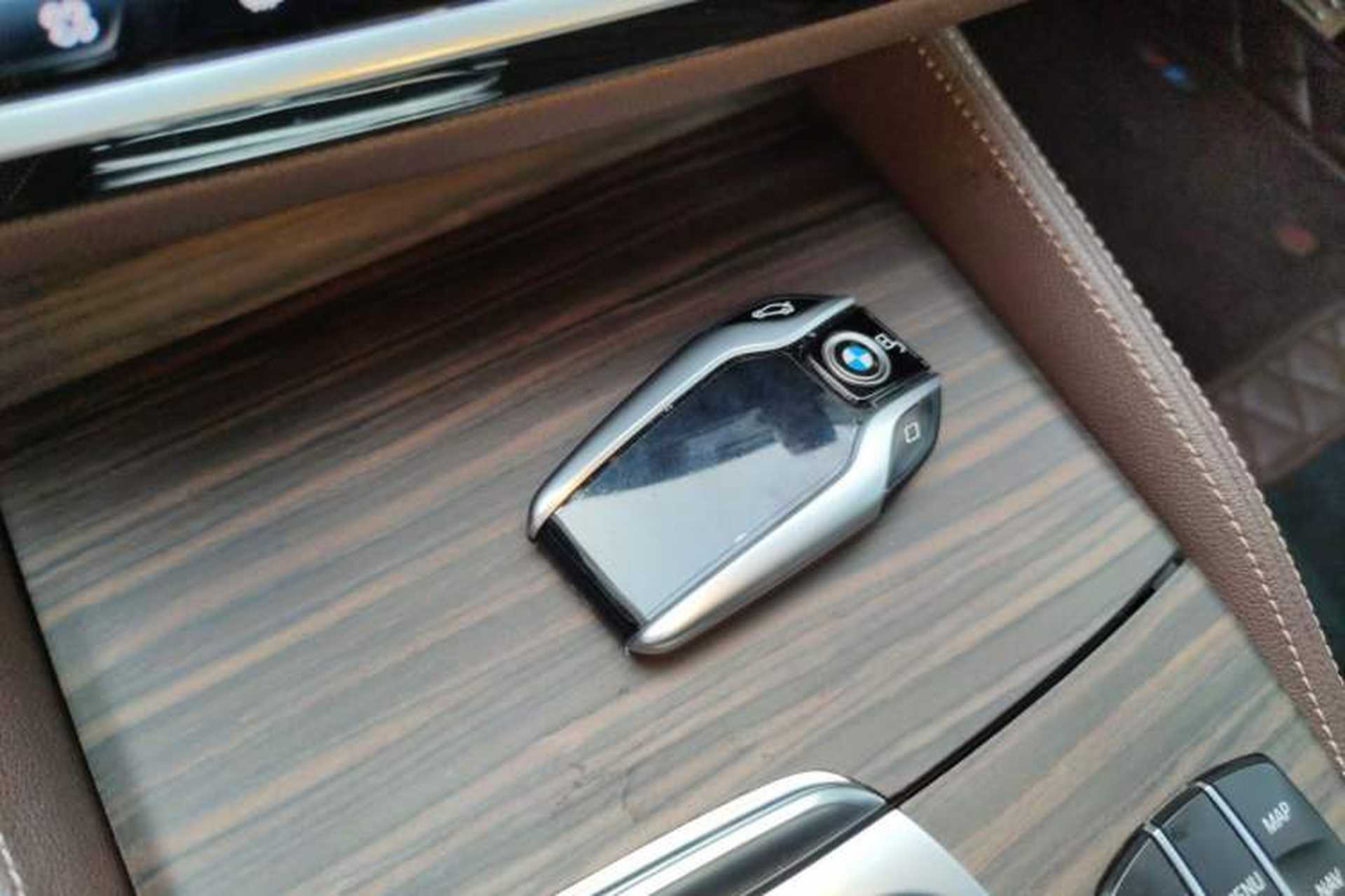 Used BMW 5 Series New Energy 2019 530Le Luxury Package Vehicle Key