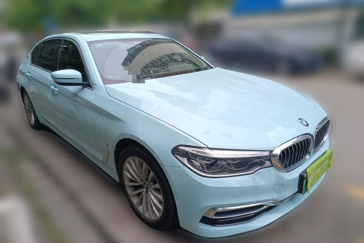 Used BMW 5 Series New Energy 2019 Updated Version 530Le Luxury Package Front Right 45 Deg