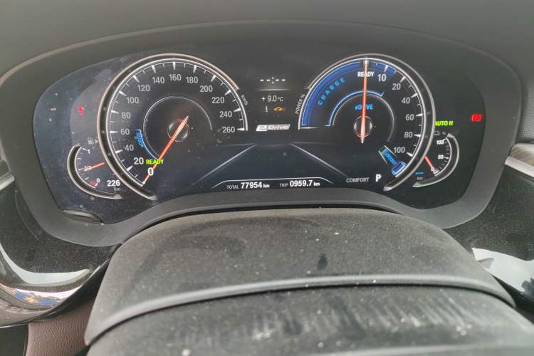 Used BMW 5 Series New Energy 2019 530Le Luxury Package Odometer Close Up