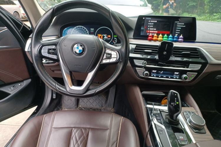 Used BMW 5 Series New Energy 2019 Updated Version 530Le Luxury Package Steering Wheel