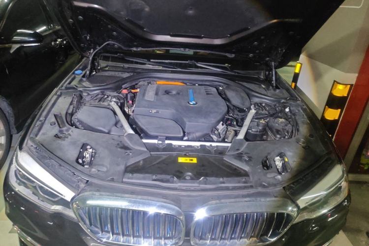 Used BMW 5 Series New Energy 2019 530Le Luxury Package Engine Bay