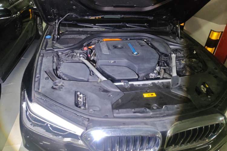 Used BMW 5 Series New Energy 2019 530Le Luxury Package Engine Bay Right