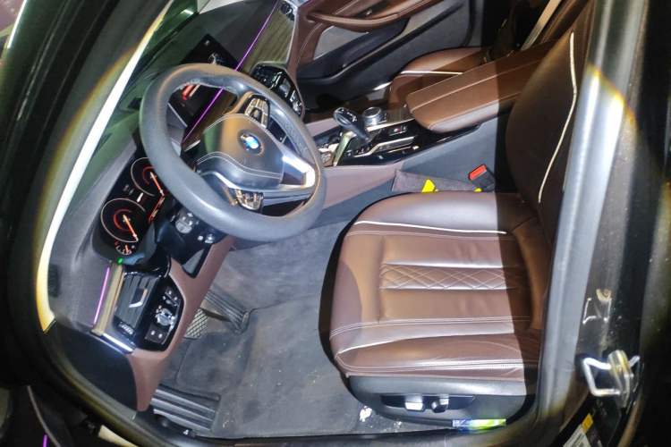 Used BMW 5 Series New Energy 2019 530Le Luxury Package Left Front Seat