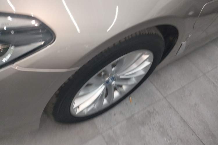 Used BMW 5 Series New Energy 2019 530Le Luxury Package Left Front Wheel Hub