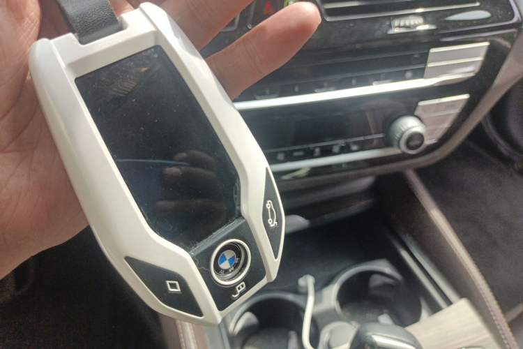 Used BMW 5 Series New Energy 2019 Updated Version 530Le Luxury Package Vehicle Key