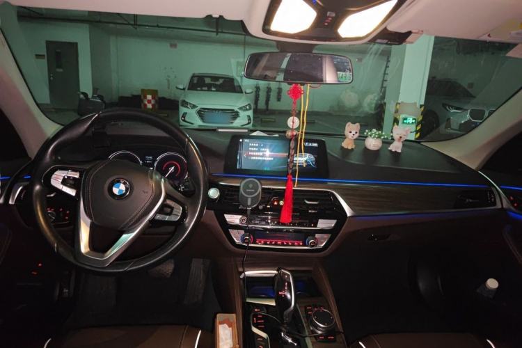 Used BMW 5 Series New Energy 2019 530Le Luxury Package Center Console