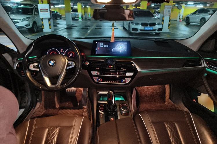 Used BMW 5 Series New Energy 2019 530Le Luxury Package Center Console