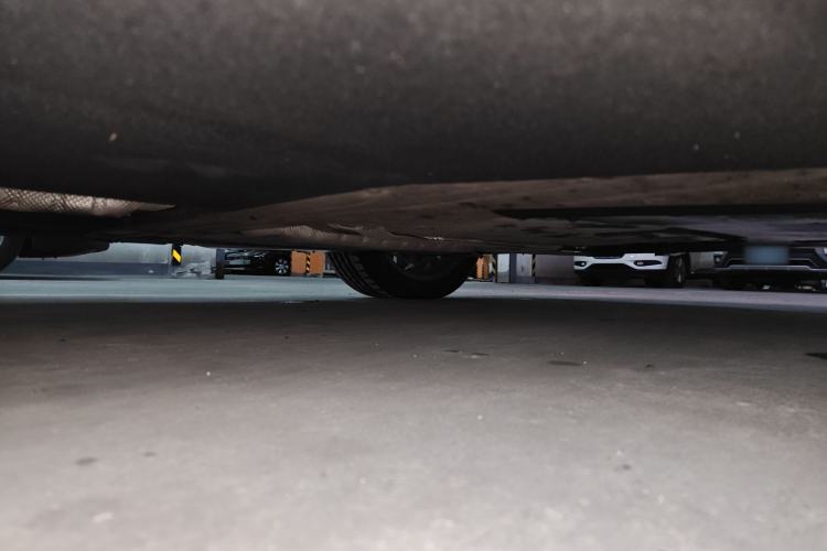 Used BMW 5 Series New Energy 2019 530Le Pioneer Edition Chassis Rear Right