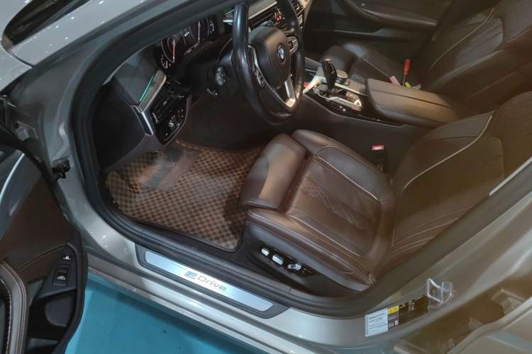 Used BMW 5 Series New Energy 2019 Updated 530Le Pioneer Edition Driver Seat