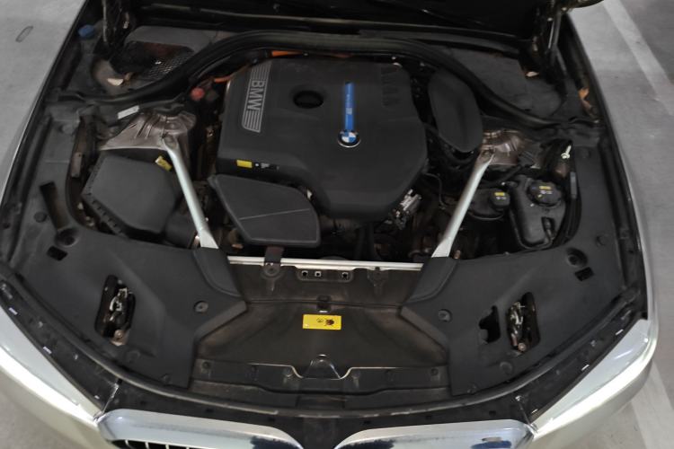 Used BMW 5 Series New Energy 2019 530Le Pioneer Edition Engine Bay