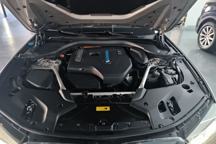 Used BMW 5 Series New Energy 2019 Updated Version 530Le Luxury Package Engine Bay