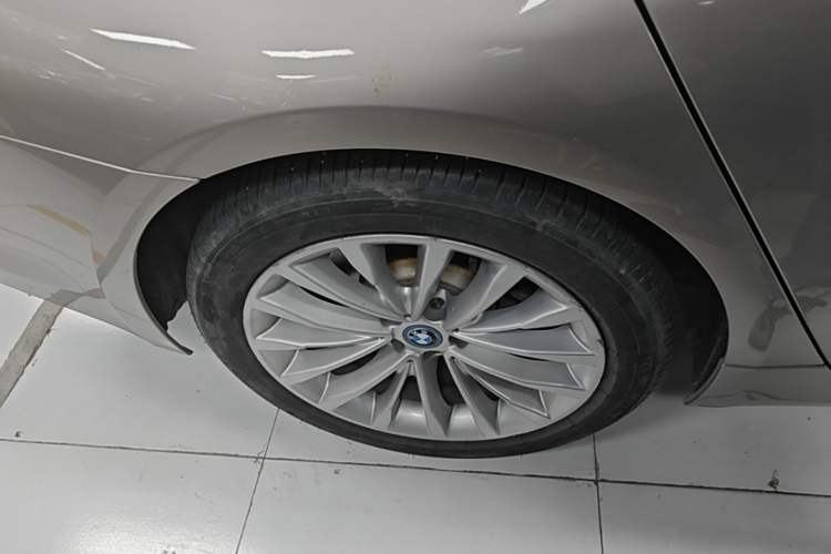 Used BMW 5 Series New Energy 2019 530Le Luxury Package Exterior 1