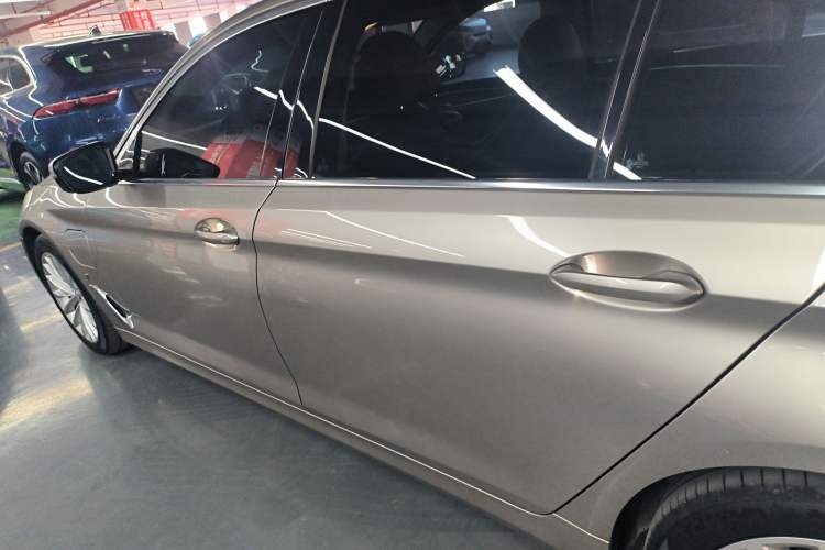 Used BMW 5 Series New Energy 2019 Updated Version 530Le Luxury Package Exterior 3
