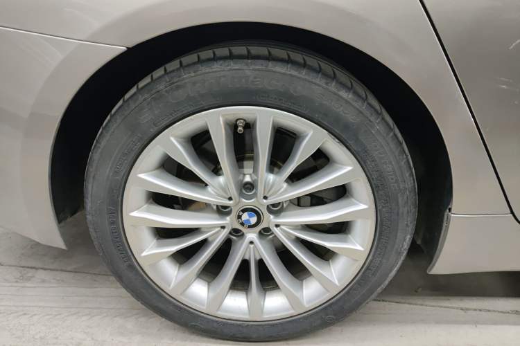 Used BMW 5 Series New Energy 2019 Updated Version 530Le Luxury Package Exterior 3