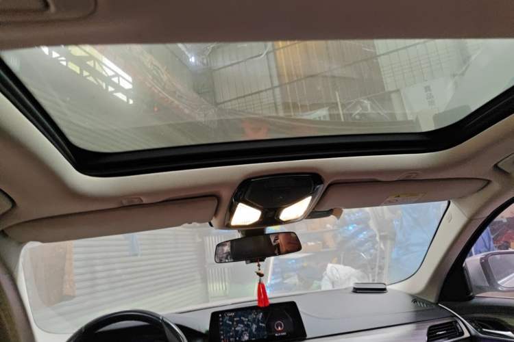 Used BMW 5 Series New Energy 2019 Updated Version 530Le Luxury Package Headliner