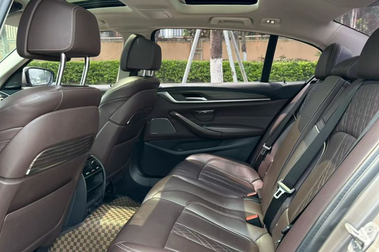 Used BMW 5 Series New Energy 2019 Updated 530Le Pioneer Edition Interior 2