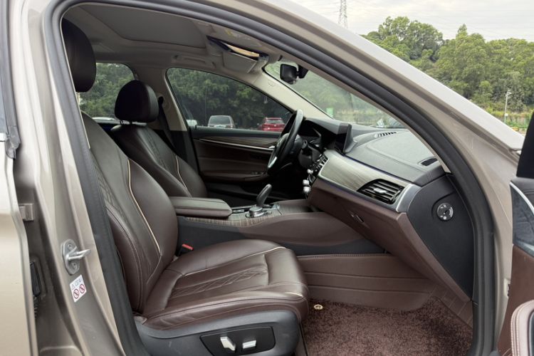 Used BMW 5 Series New Energy 2019 Updated Version 530Le Luxury Package Interior 2