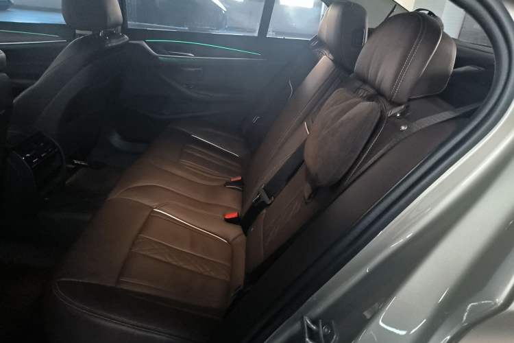 Used BMW 5 Series New Energy 2019 Updated Version 530Le Luxury Package Interior 4