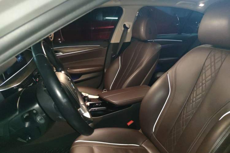Used BMW 5 Series New Energy 2019 Updated Version 530Le Luxury Package Left Front Seat