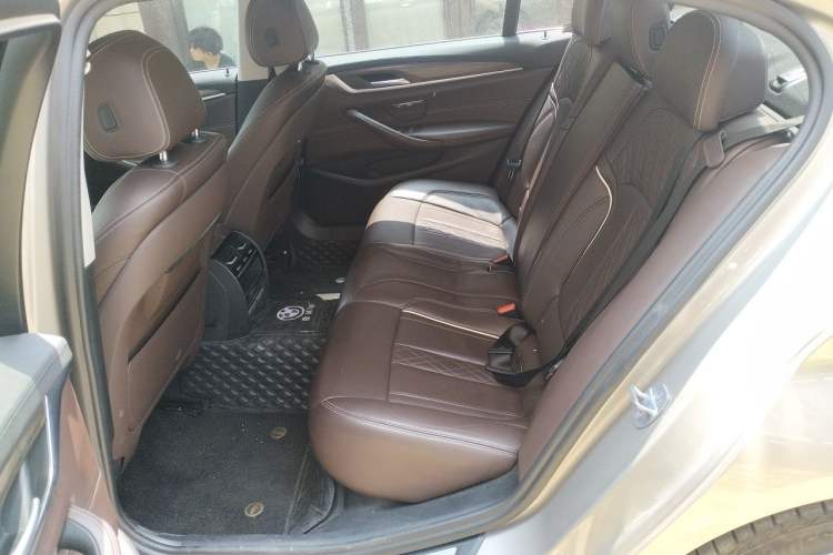 Used BMW 5 Series New Energy 2019 Updated Version 530Le Luxury Package Left Rear Seat