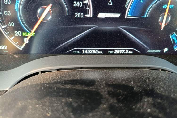 Used BMW 5 Series New Energy 2019 Updated Version 530Le Luxury Package Odometer Close Up