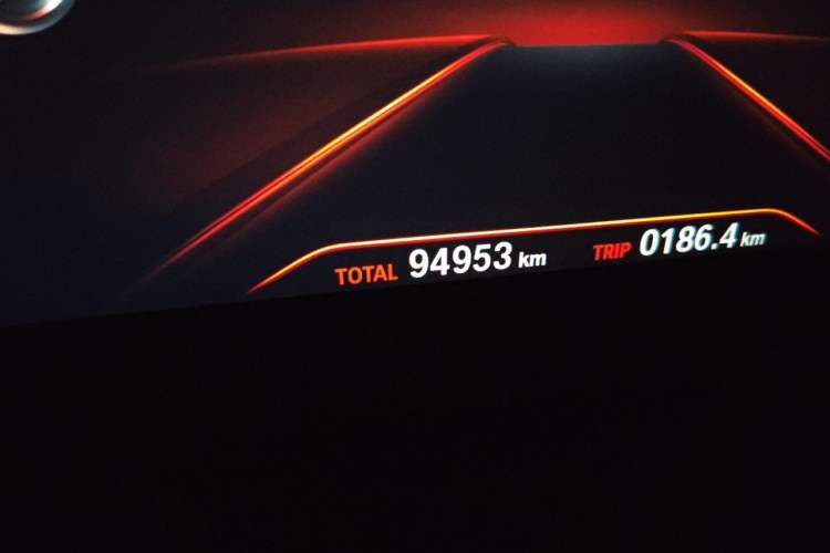 Used BMW 5 Series New Energy 2019 530Le Luxury Package Odometer Close Up