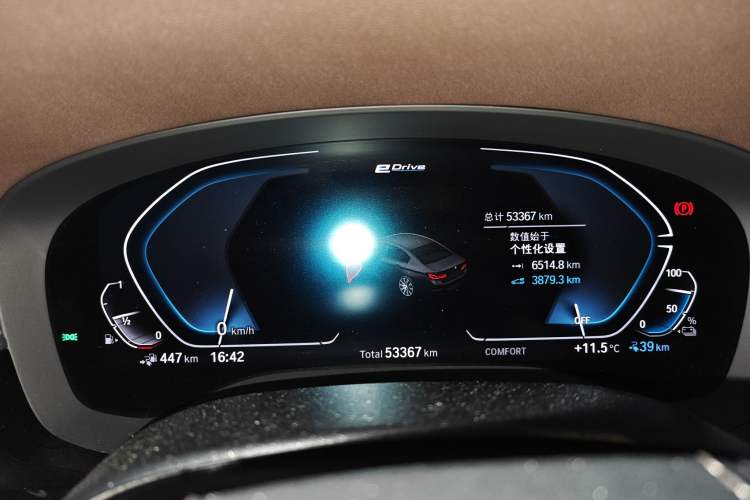 Used BMW 5 Series New Energy 2019 530Le Pioneer Edition Odometer Close Up