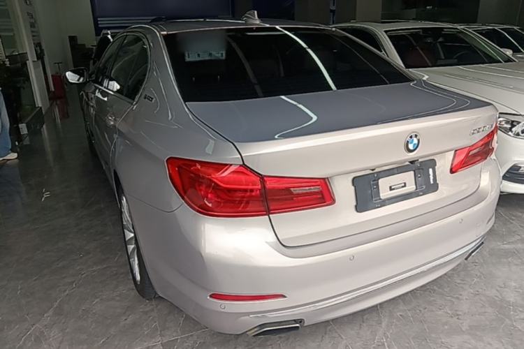 Used BMW 5 Series New Energy 2019 530Le Luxury Package Rear Left 45 Deg