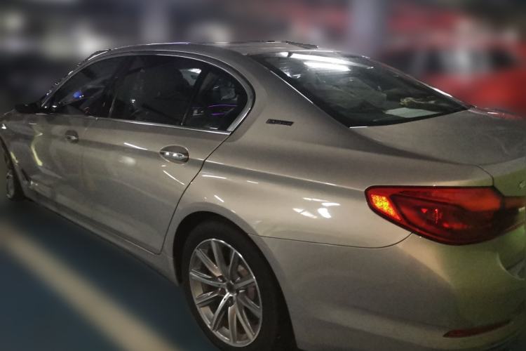 Used BMW 5 Series New Energy 2019 530Le Luxury Package Rear Left 45 Deg