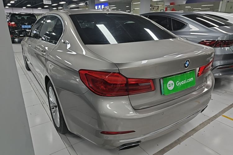 Used BMW 5 Series New Energy 2019 530Le Luxury Package Rear Left 45 Deg