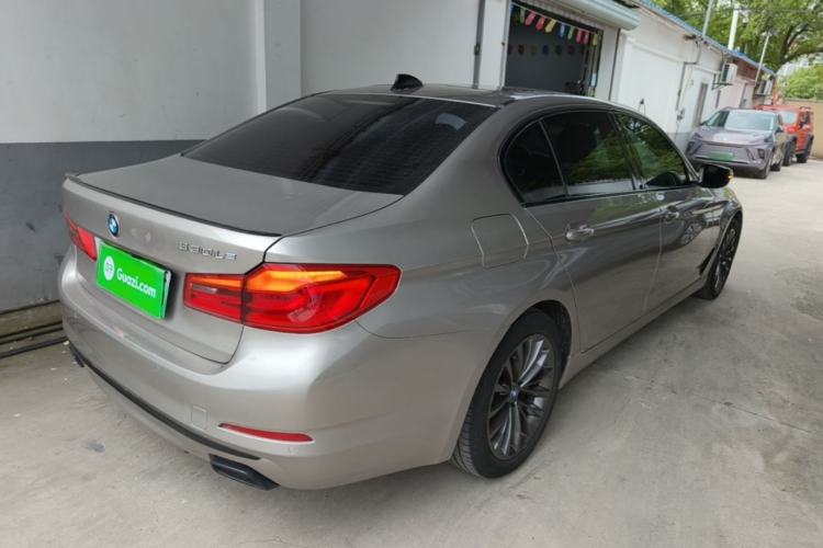 Used BMW 5 Series New Energy 2019 530Le Luxury Package Rear Right 45 Deg