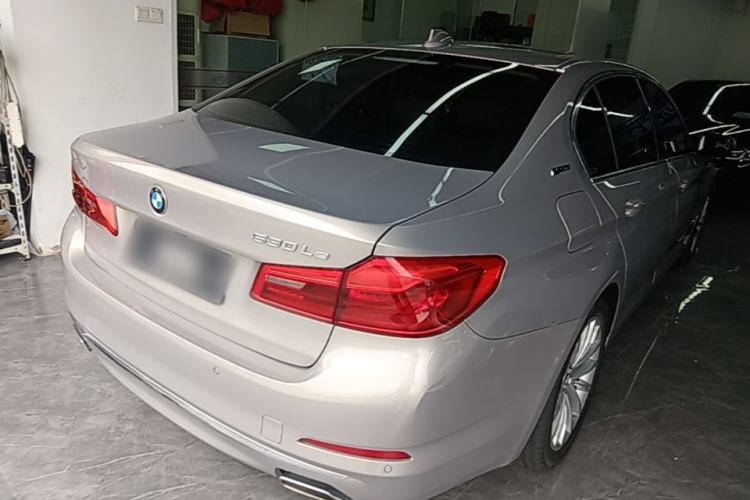 Used BMW 5 Series New Energy 2019 530Le Luxury Package Rear Right 45 Deg