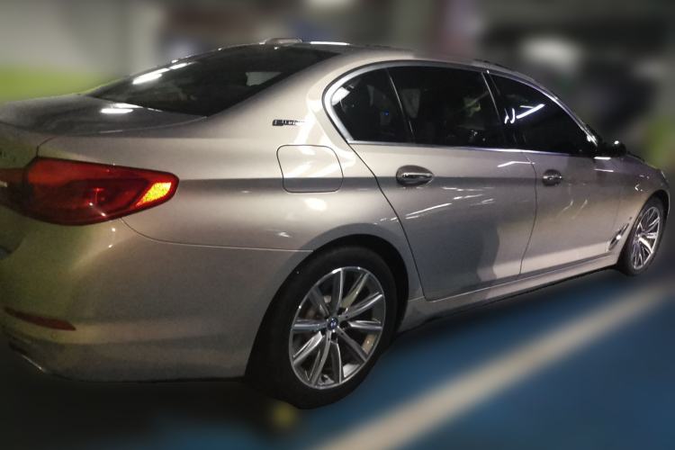 Used BMW 5 Series New Energy 2019 530Le Luxury Package Rear Right 45 Deg