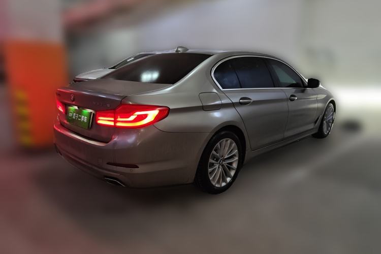 Used BMW 5 Series New Energy 2019 530Le Pioneer Edition Rear Right 45 Deg