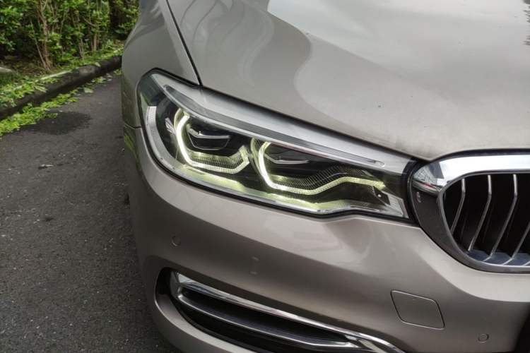 Used BMW 5 Series New Energy 2019 530Le Luxury Package Right Front Headlight