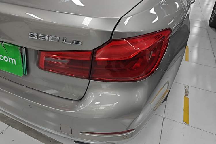 Used BMW 5 Series New Energy 2019 530Le Luxury Package Right Rear Taillight