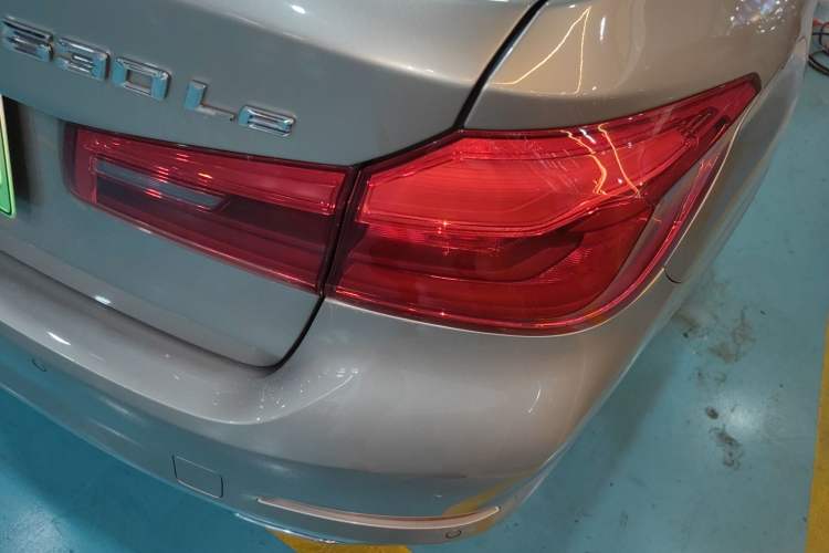 Used BMW 5 Series New Energy 2019 Updated 530Le Pioneer Edition Right Rear Taillight