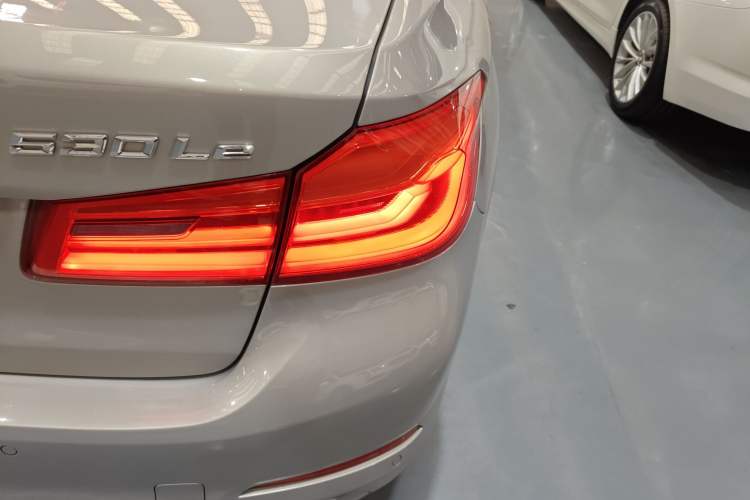Used BMW 5 Series New Energy 2019 Updated Version 530Le Luxury Package Right Rear Taillight
