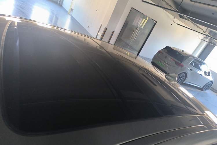 Used BMW 5 Series New Energy 2019 Updated Version 530Le Luxury Package Roof