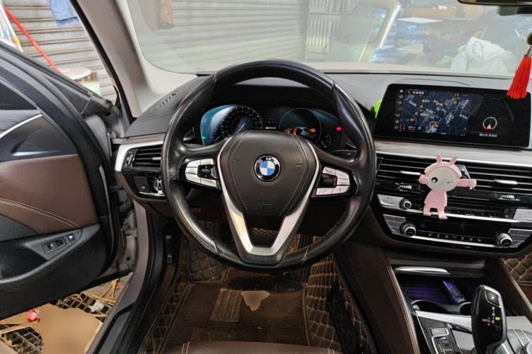 Used BMW 5 Series New Energy 2019 Updated Version 530Le Luxury Package Steering Wheel