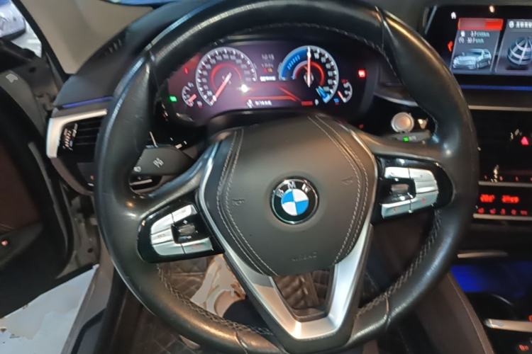 Used BMW 5 Series New Energy 2019 Updated Version 530Le Luxury Package Steering Wheel