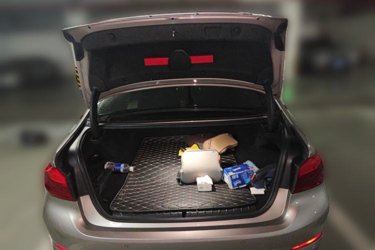 Used BMW 5 Series New Energy 2019 530Le Luxury Package Trunk