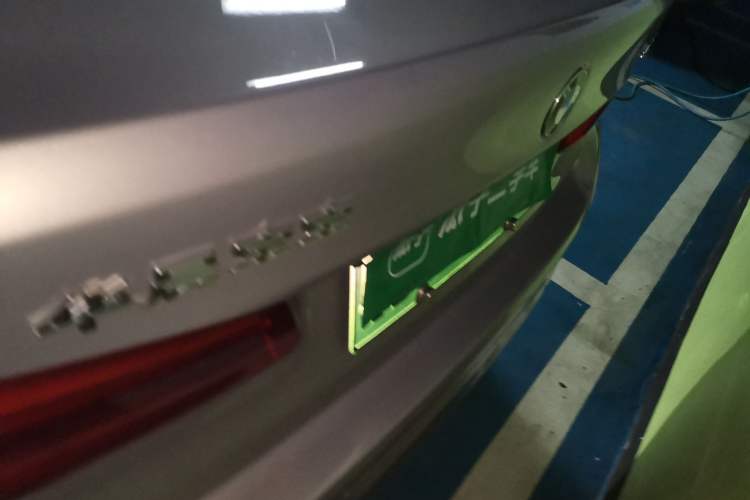 Used BMW 5 Series New Energy 2019 530Le Luxury Package Trunk