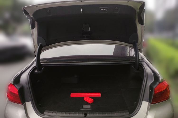 Used BMW 5 Series New Energy 2019 530Le Luxury Package Trunk