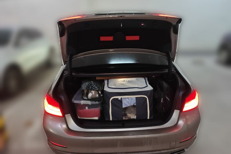 Used BMW 5 Series New Energy 2019 530Le Pioneer Edition Trunk