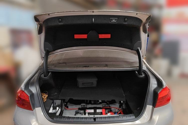 Used BMW 5 Series New Energy 2019 Updated Version 530Le Luxury Package Trunk