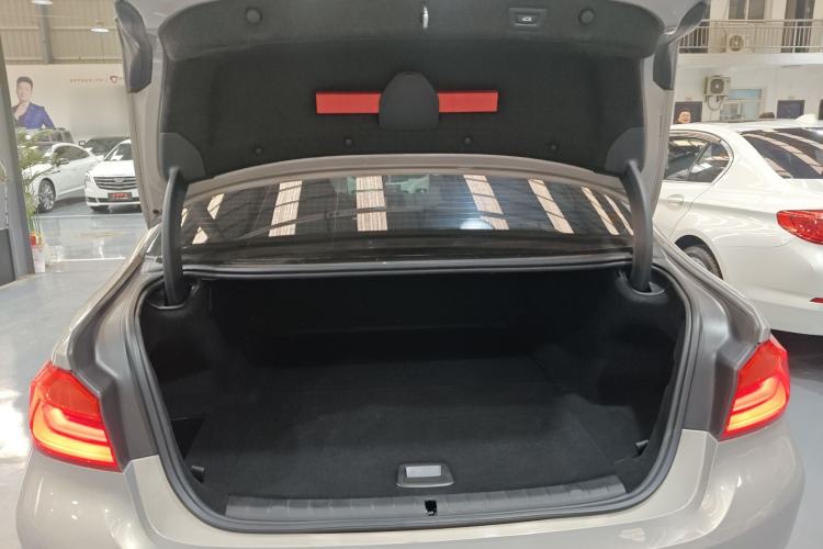 Used BMW 5 Series New Energy 2019 Updated Version 530Le Luxury Package Trunk